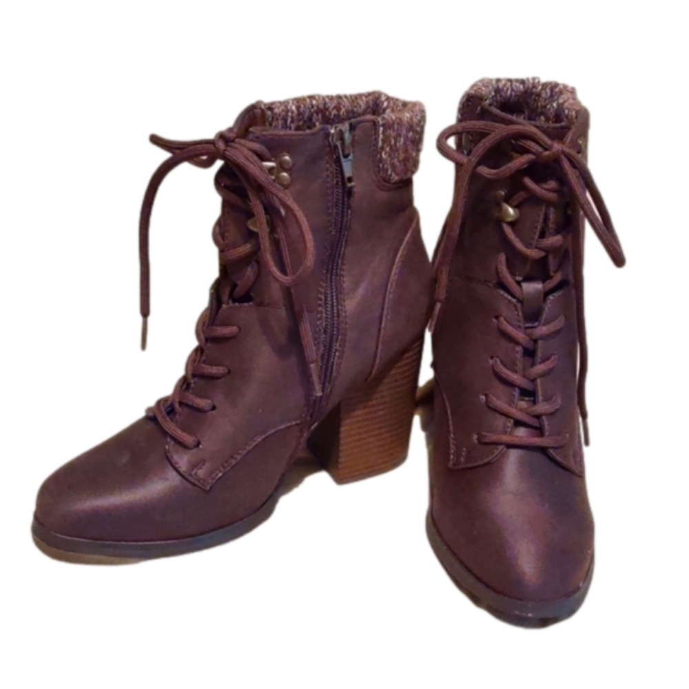 𝅺XOXO Brown Ankle Boots Size 7